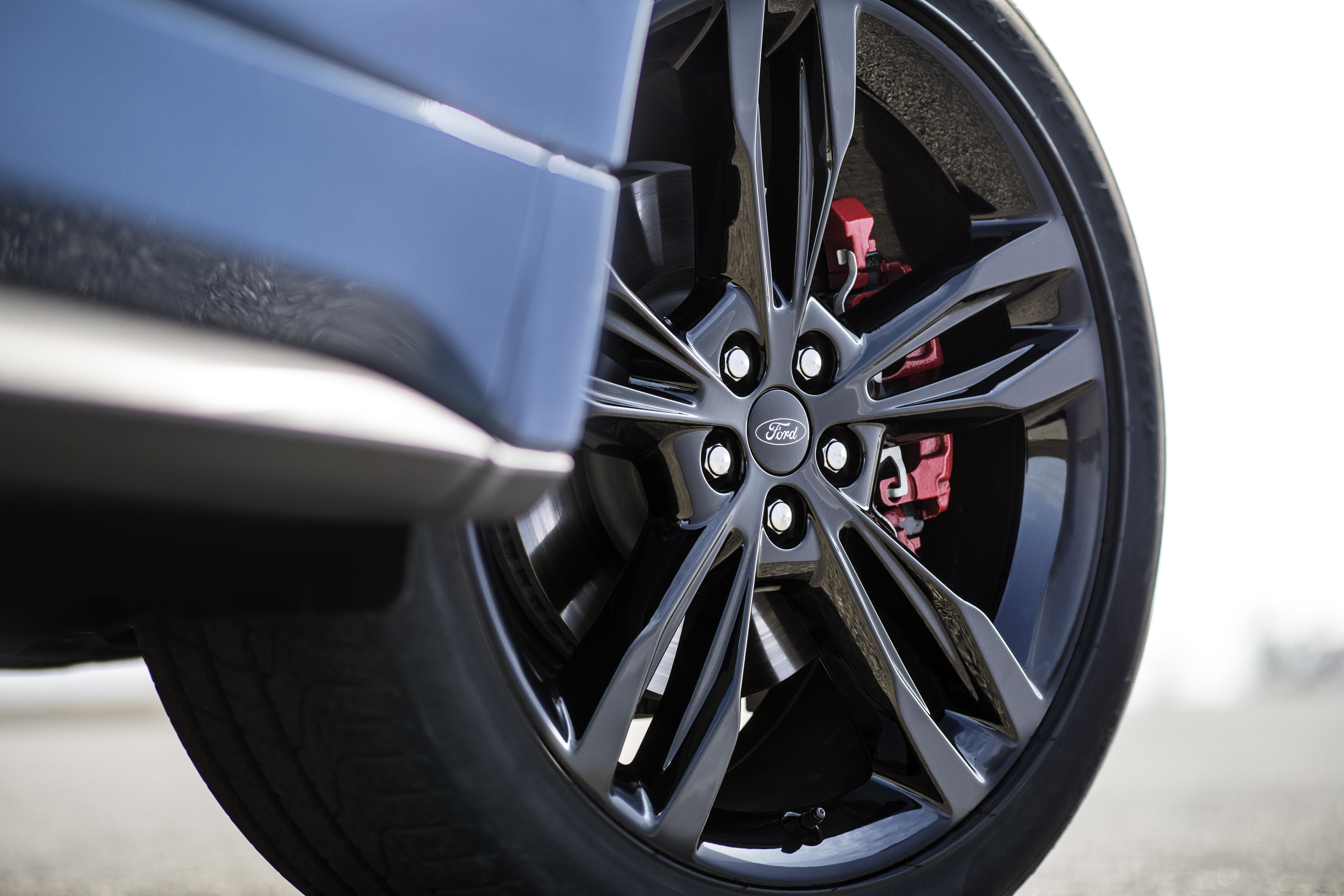 2019 Ford Edge Front Wheel