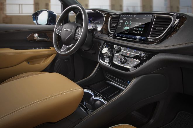 2021 Chrysler Pacifica Pinnacle Interior 1