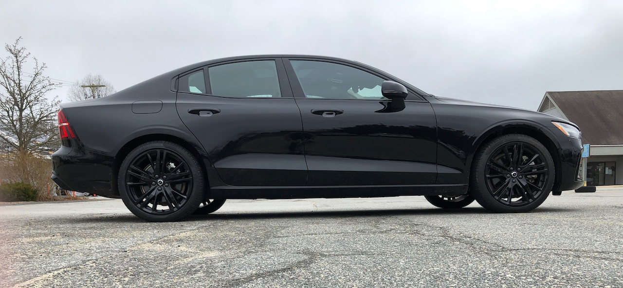 2023 Volvo S60 T8 Recharge AWD Ultimate Black Edition