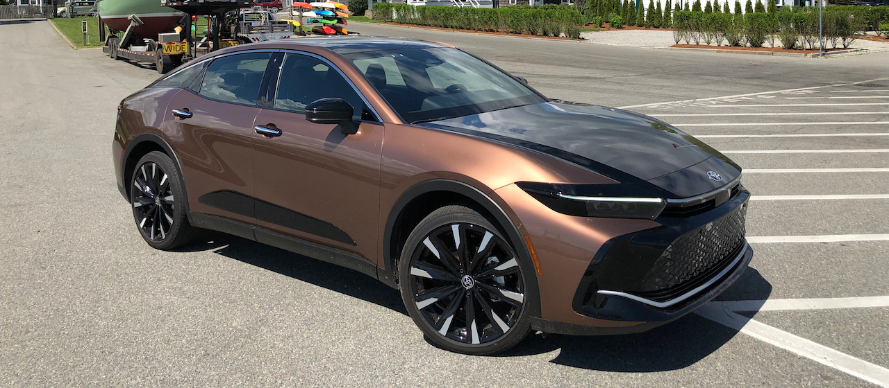 2024 Toyota Crown Platinum Hybrid AWD